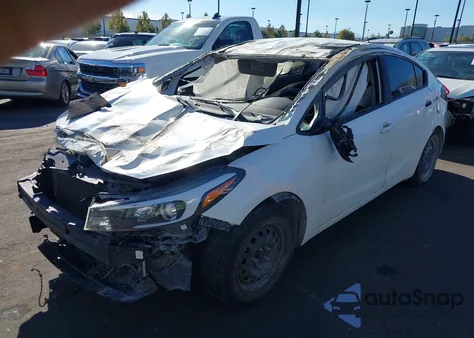 2018 Kia Forte Lx из США, поврежденный, VIN 3KPFL4A74JE213224